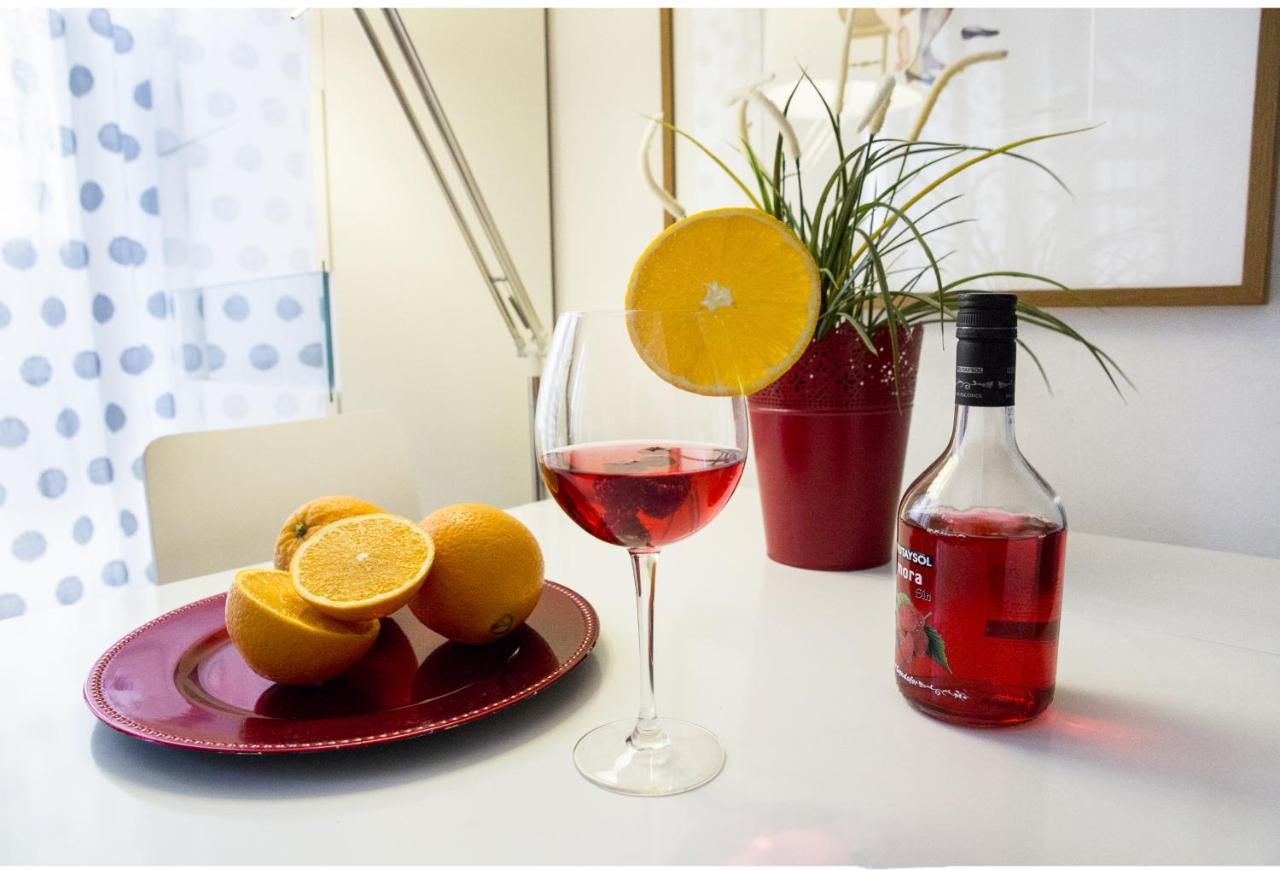 Sea & Wave Capitan Charming Duplex Apartment マラガ エクステリア 写真